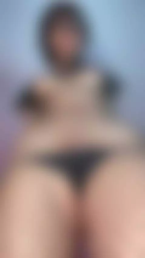 I’m live now!!! Come join me baby 💦
camsoda.com/elissecinnam... by elissecinnamon