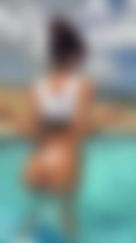 So hot in here ! 🥵🔥💦 by elissecinnamon