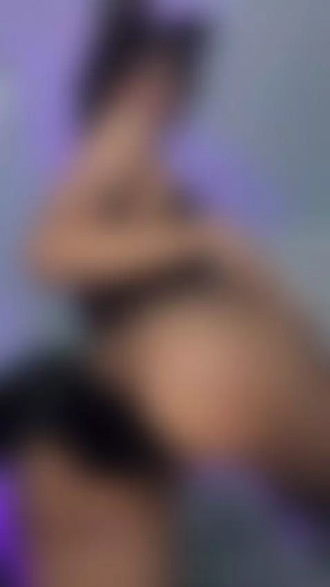 Good girls purr. Bad girls bite 🐈‍⬛✨💕 by elissecinnamon