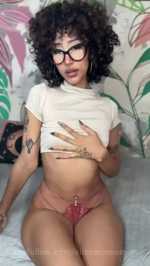 let's have fun! I'm online now 💕✨ by elissecinnamon