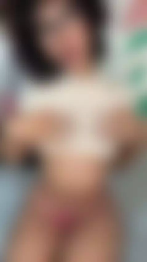 I'll see you in my room 💕❤️‍🔥 by elissecinnamon