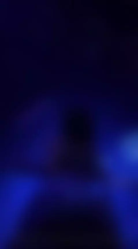 Too hot to handle… wanna find out? 🔥 by elissecinnamon