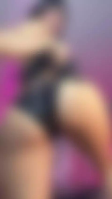 bog ass goth girl 🖤😈 by elissecinnamon