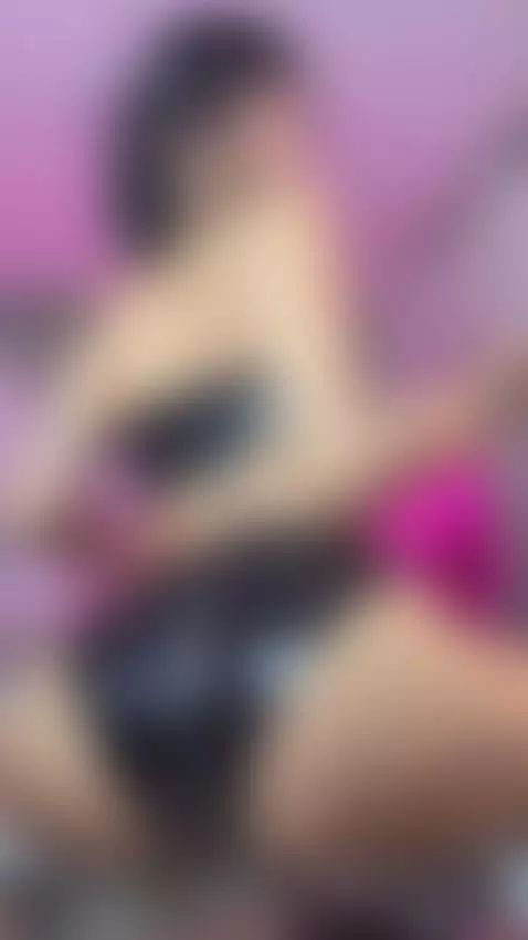 Goth Girl Fat Ass 🍑🍷 by elissecinnamon