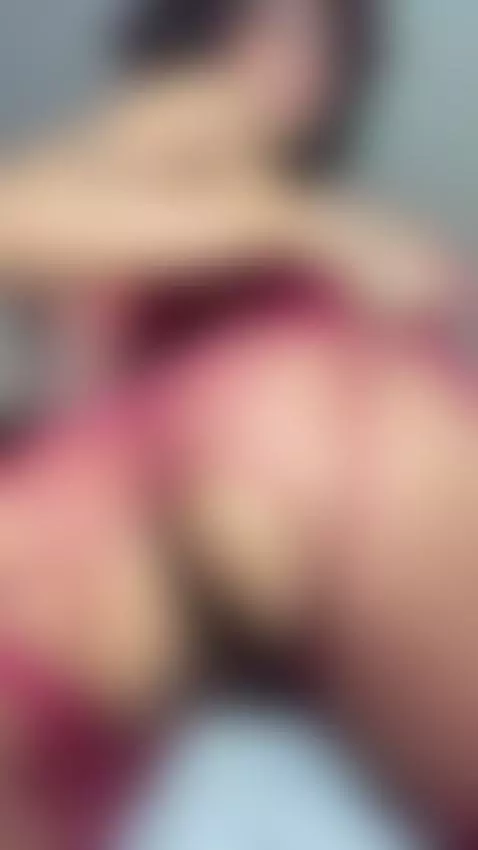 te gusta el rojo bebe ? 🍑💋 by elissecinnamon