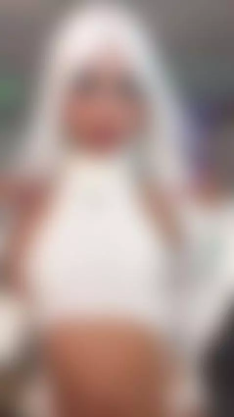 meet your ice queen ❄️ by elissecinnamon