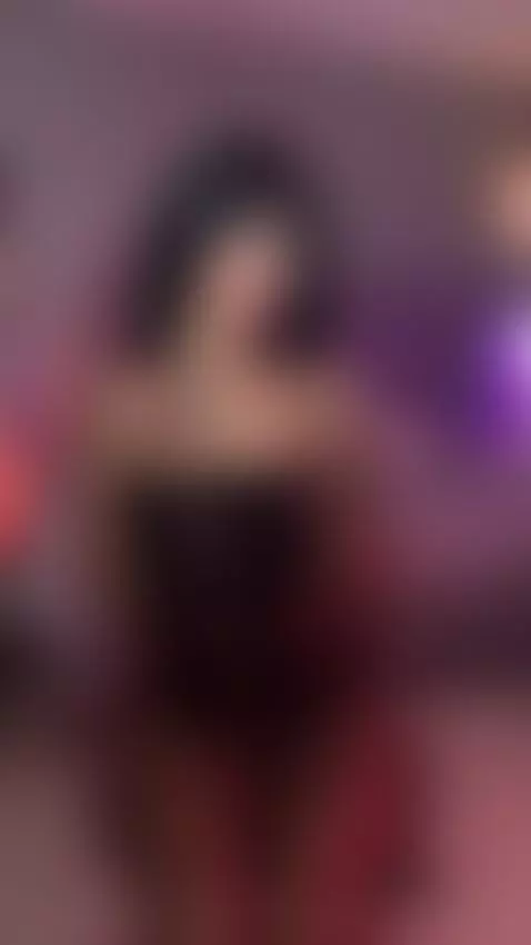 Do you like black  ! 🖤✨ by elissecinnamon