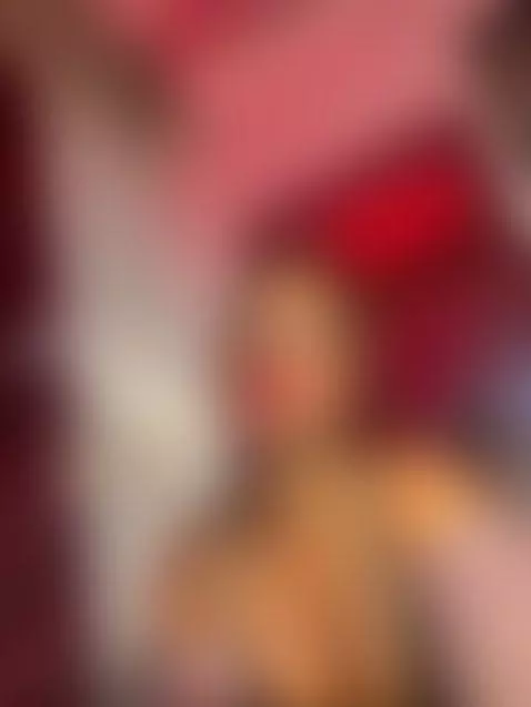 Come and kiss my lips.. by carolinasnoww