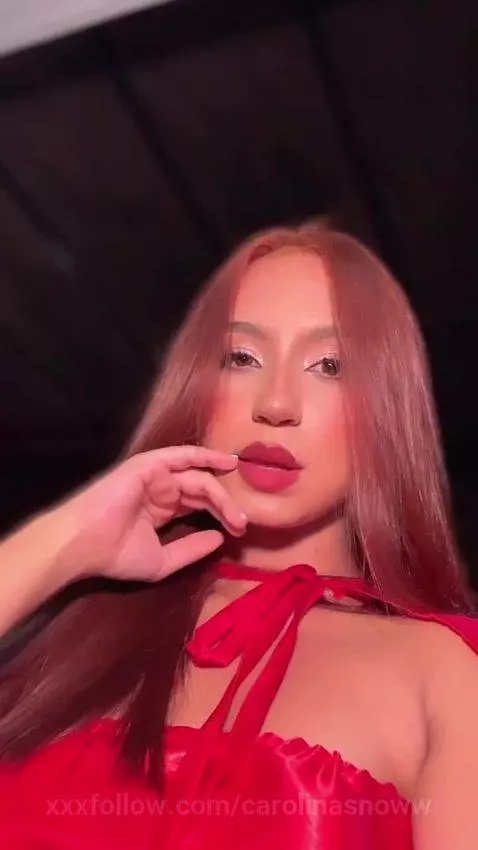 caperucitaroja, latinascamsoda, camsodagirl by carolinasnoww