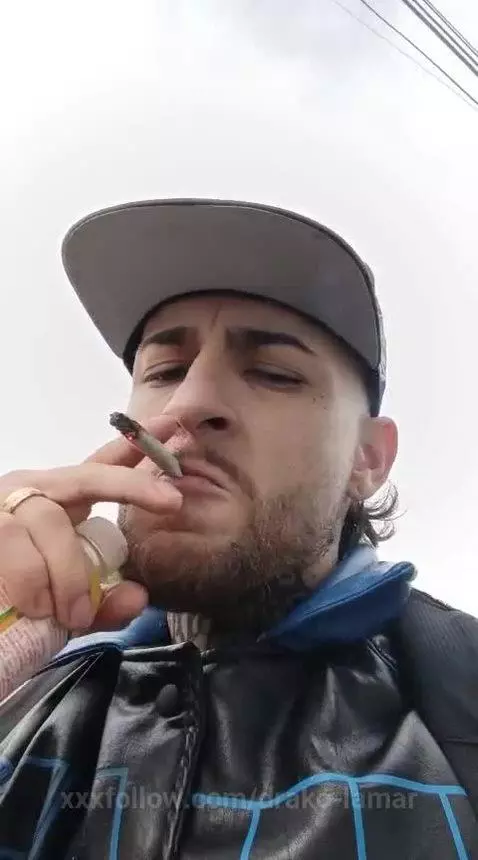 Who like smoke!? 👀😵💨 by drako-lamar