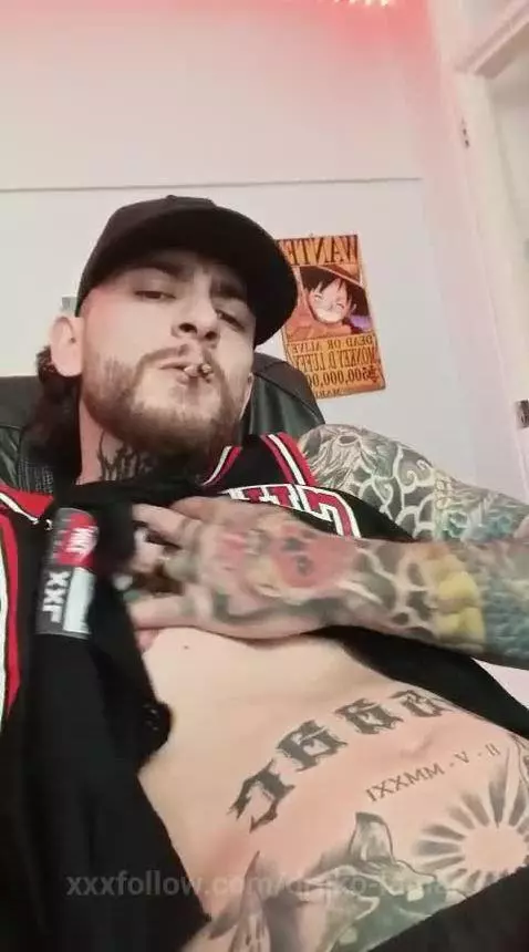 Smoking Hot, Literally ⚡ by drako-lamar