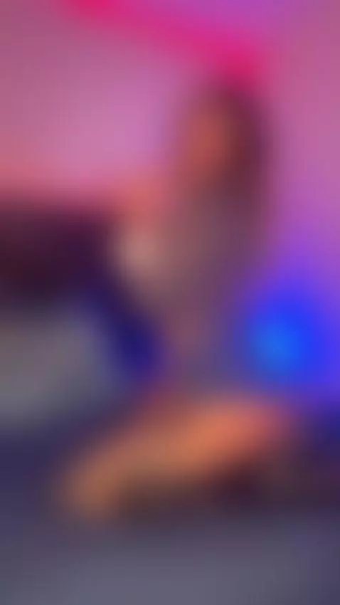 me encanta fumar mientras me como este delicioso dulce 🤤😈🤭
🔥... by scarlettandclark