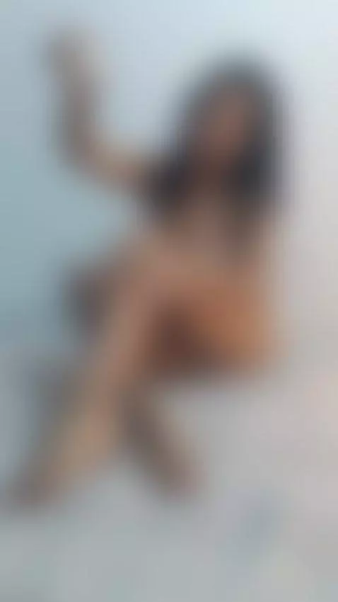 Look at me and lose control 👁️🔥 by scarletmodel