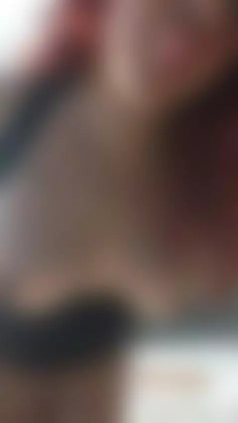 I want you to look at me slowly and without guilt 😏🔥💋 by shaylamodel