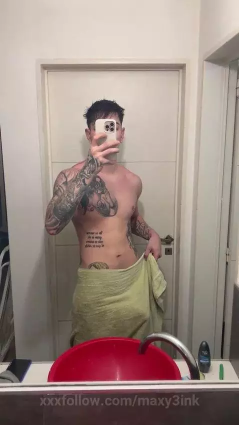 🫧🧖🛁 by maxy3ink