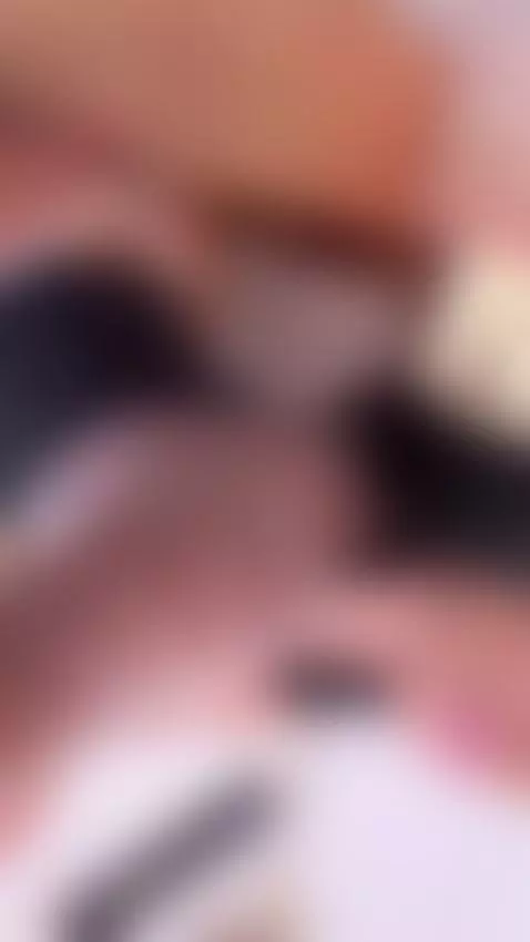 Concentrate and look closely😈🔥 https://onlyfans.com/amylewis... by lizkaty