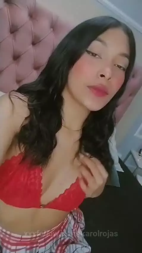 Online..
https://www.camsoda.com/karolrojas by karolrojas