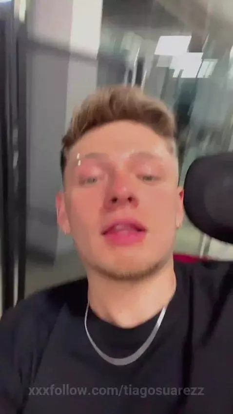 Would you like to cum on my face? by tiagosuarezz