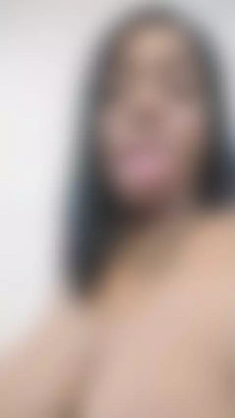 The year is about to end, let's make love for the last time ... by alhanamiller