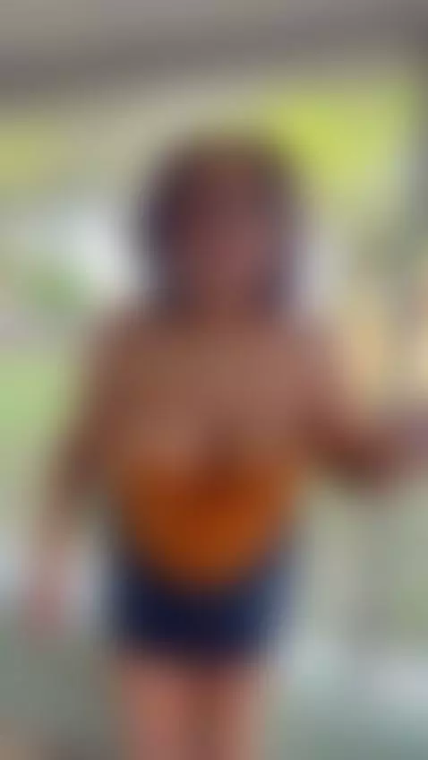 Take a smoke break with me ;) by anitaxvalentina