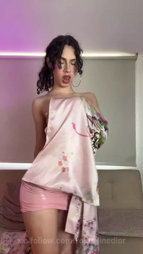 Heyyy!

My suscription of my OF is FREE!!!
Check the link of... by roseelinedior