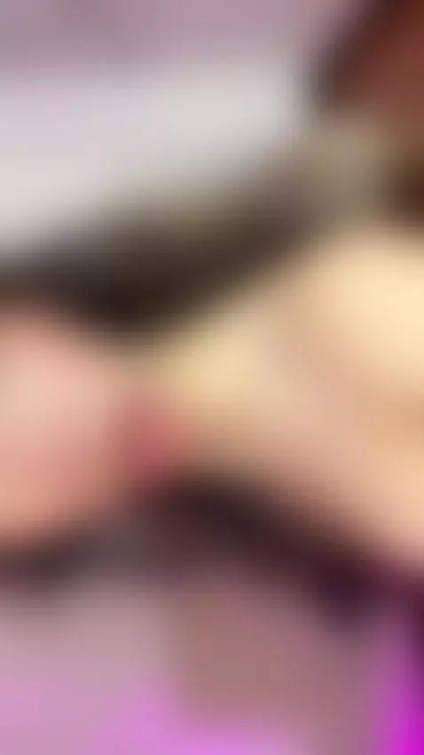 Online! online! and ready for fun! comehere! my peach wait y... by roseelinedior