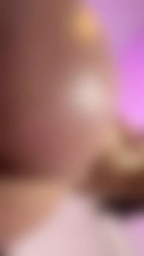 Online! online! and ready for fun! comehere! my peach wait y... by roseelinedior