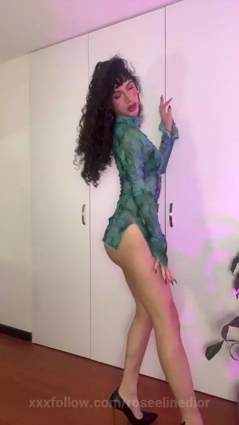 Thick, juicy, and all mine… but I’ll let you watch. by roseelinedior