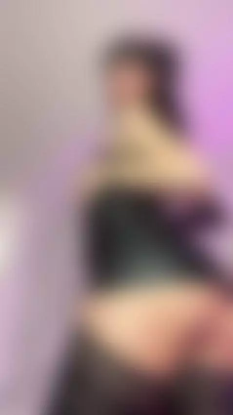 Once you see me naked, you’ll never forget this view 👀💦

Onl... by roseelinedior