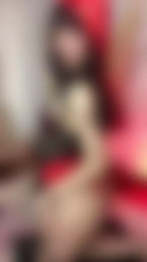 I’m everything you’ve ever wanted… and a little more 😘🍓
Onli... by roseelinedior