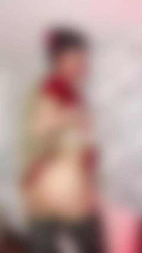 I know you’re curious… and trust me, it’s worth every click.... by roseelinedior