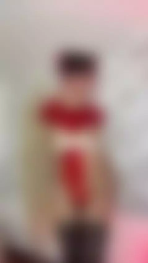 I know you’re curious… and trust me, it’s worth every click.... by roseelinedior