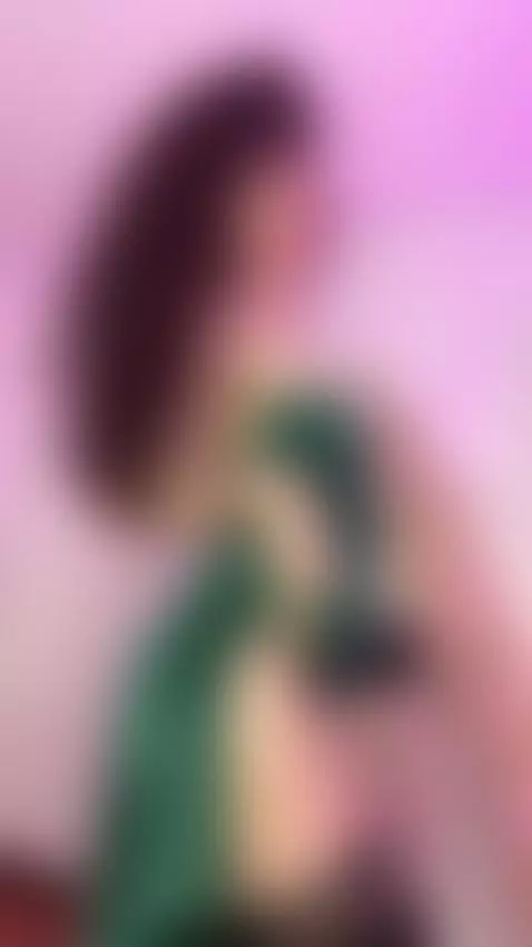 😈 Dirty talk vibes
I moan for real… and I love being watched... by roseelinedior