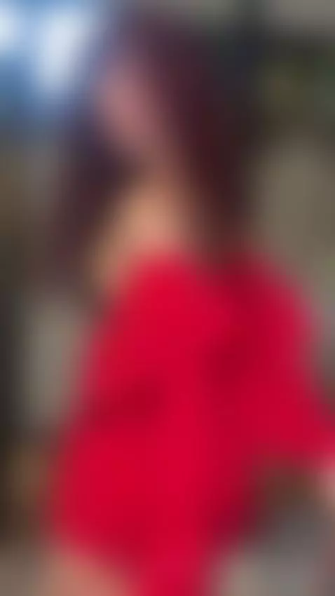 Your new favorite obsession is already naked… come see 😈💻
On... by roseelinedior