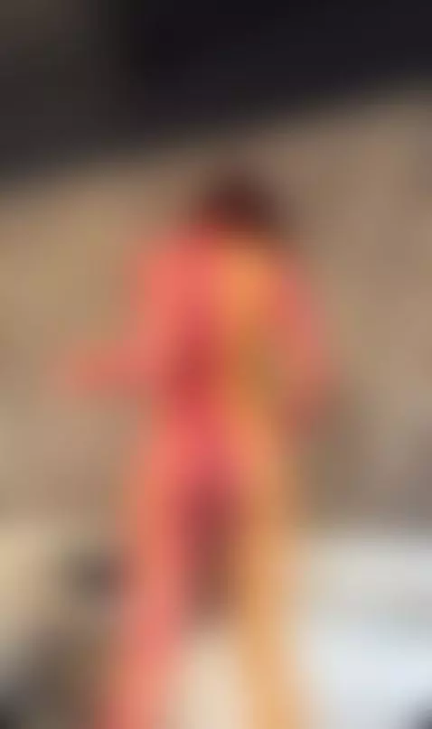 Your new favorite obsession is already naked… come see 😈💻
On... by roseelinedior