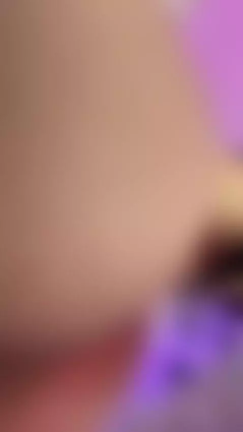 My body’s a playground, and I want you to explore it 🛏️💦 by roseelinedior