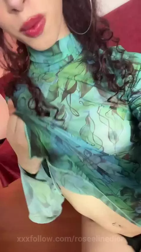 You’re just one message away from seeing everything 📩💋
ONLYF... by roseelinedior