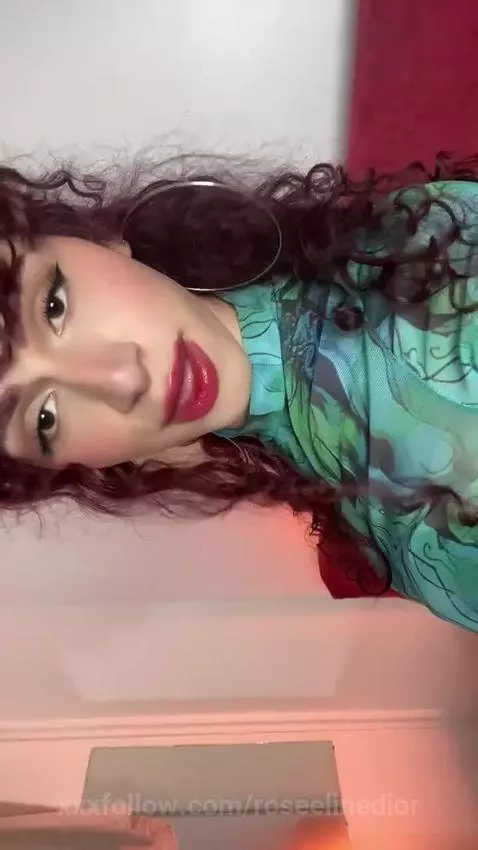 You’re just one message away from seeing everything 📩💋
ONLYF... by roseelinedior