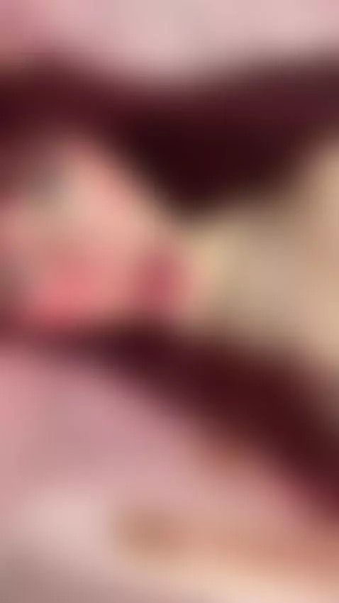 I flirt with looks… but I seduce with moves 💃😈

Online link ... by roseelinedior