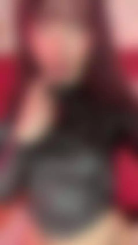 I make eye contact and fantasies start forming 👀💭

Online li... by roseelinedior