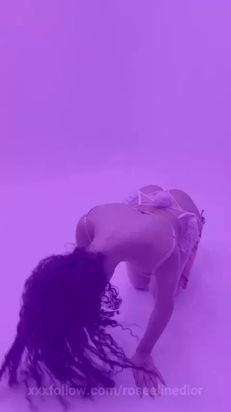 Heyyy!

My suscription of my OF is FREE!!!
Check the link of... by roseelinedior