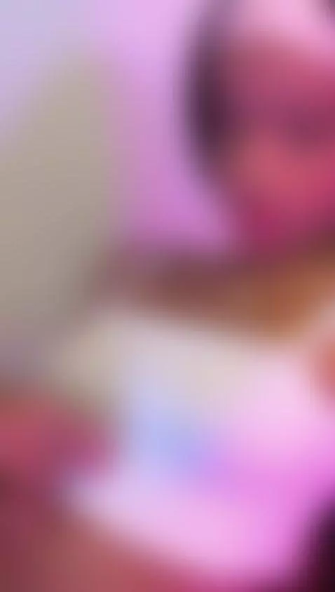 I am a sensual and hot girl by scarlettfun111