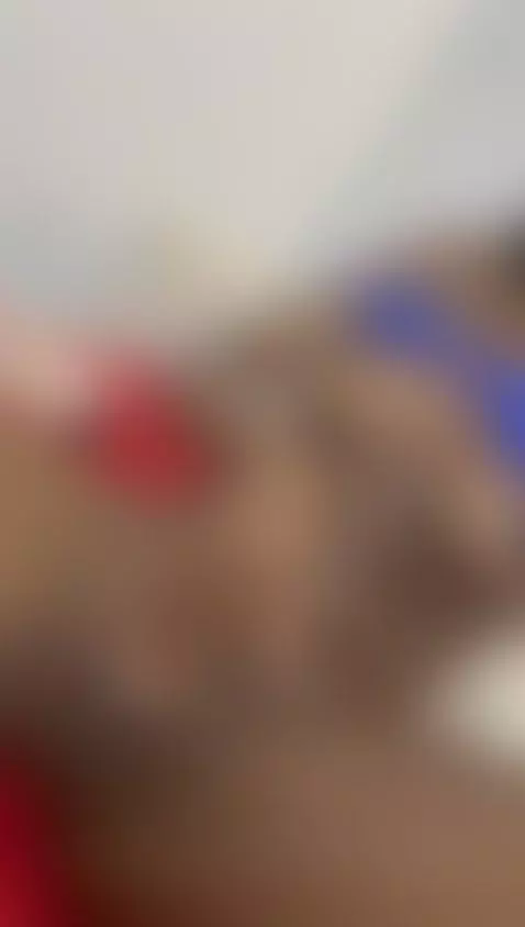 I LOVE TO RUB MY CLIT AND SQUIRT ALL OVER by ebonydreams01