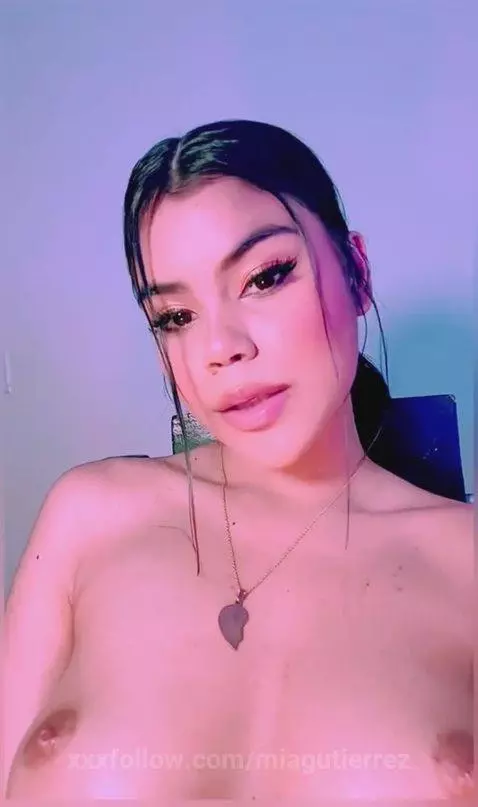 Hi, don´t be shy like me. by miagutierrez