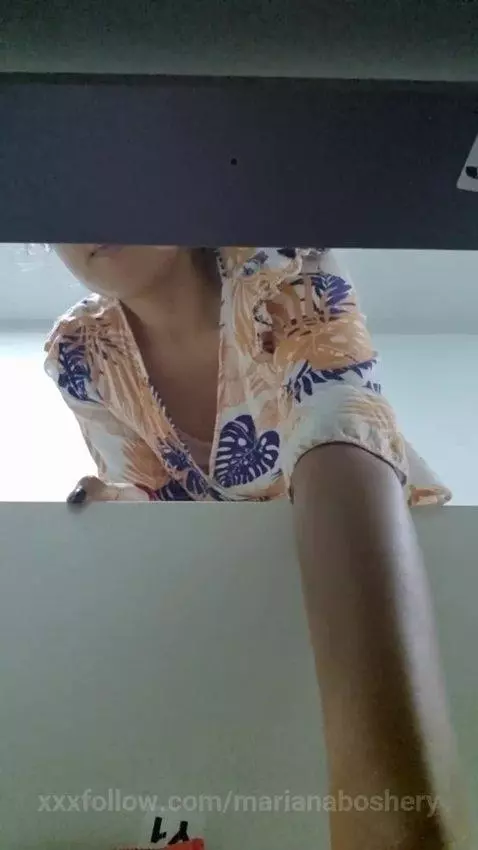 what i tlae in my hand? 
😈😈😈 by marianaboshery