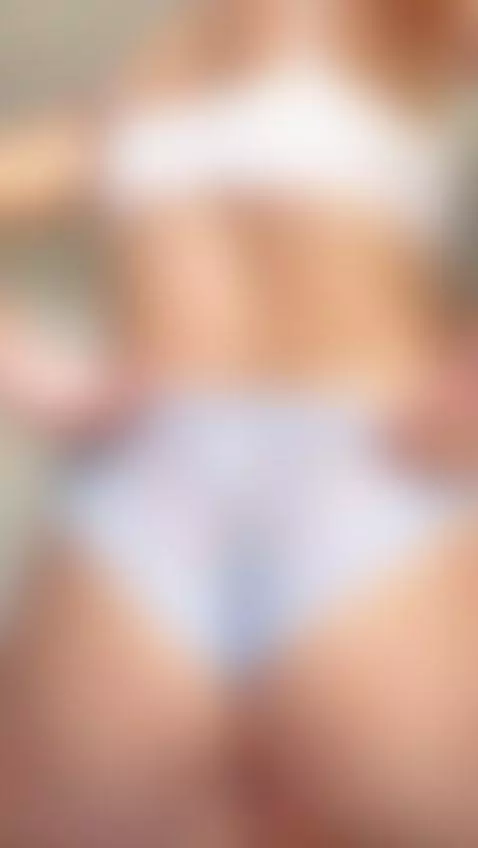 Do you like my blue color? 💦 by marianaboshery