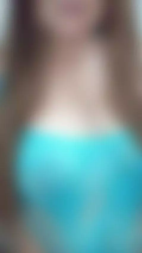 Come and give me a massage on my big tits. by leftavidity
