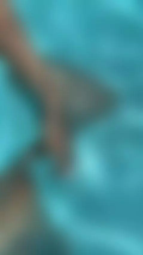 te gusta como se ve mi cuquita en la piscina 💦 by jhoanitacatph