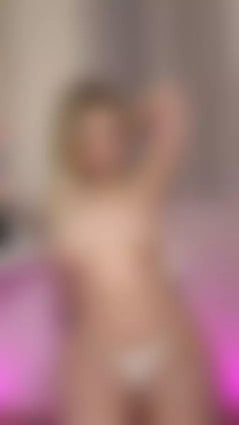 More hot content my Fansly💙🖤 by sofyuwu