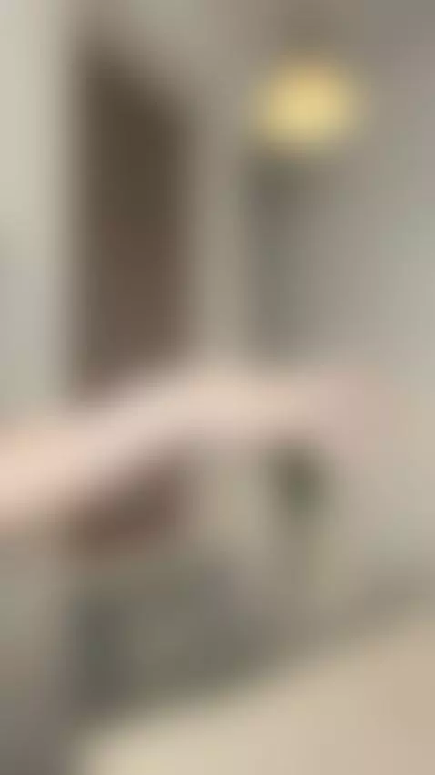 I made a grand entrance 😌 by posyaflowercake